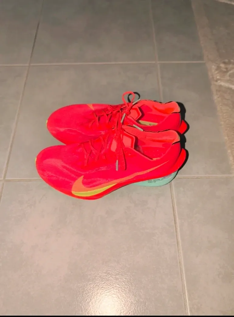 Tweedehands Nike Running Shoes bike — afbeelding 5 van 5