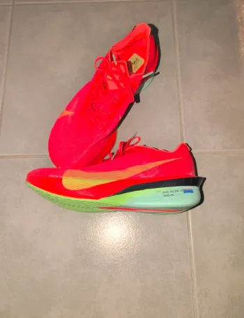 Tweedehands Nike Running Shoes bike — afbeelding 4 van 5
