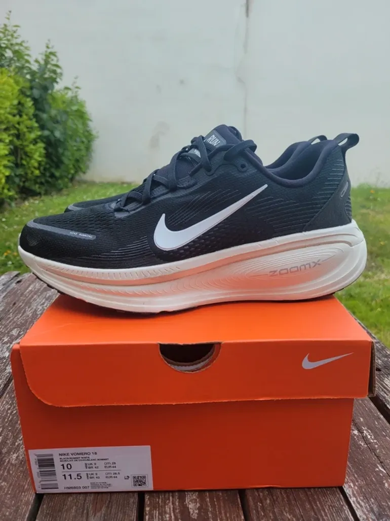 Tweedehands Nike Vomero 18 bike — afbeelding 2 van 4