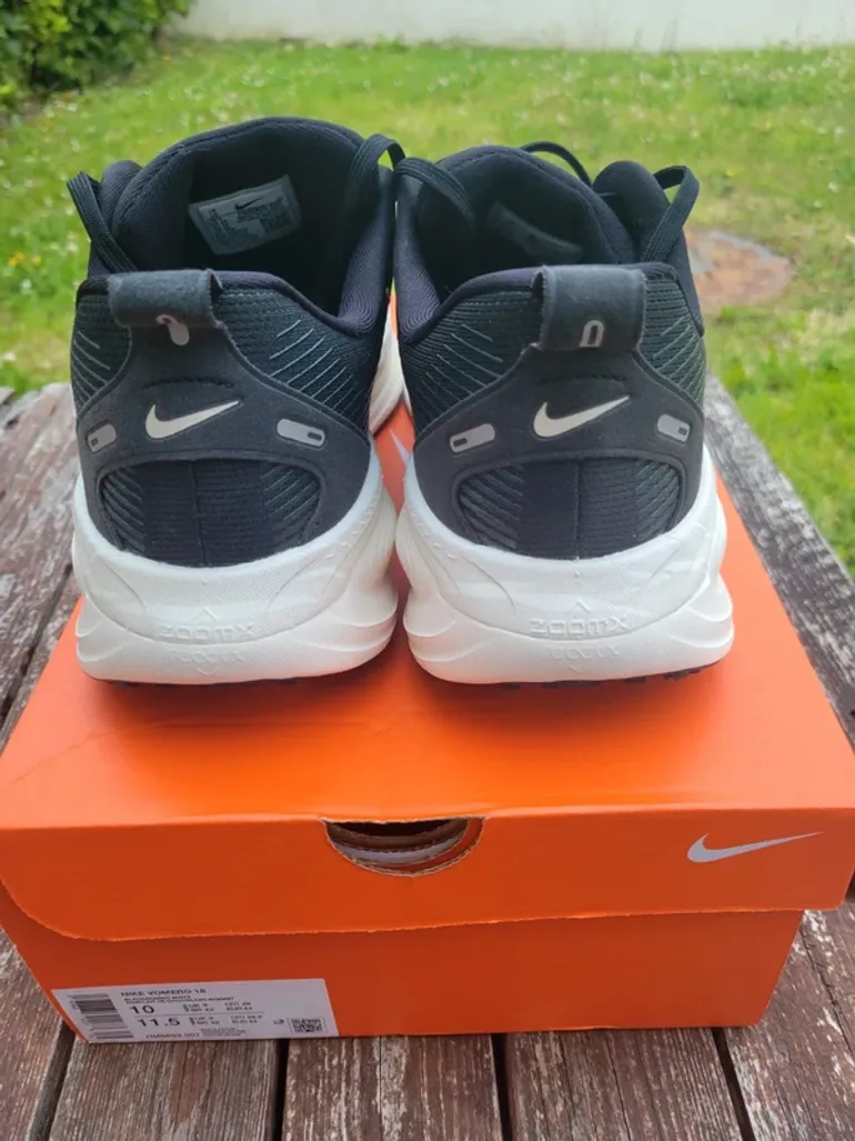 Tweedehands Nike Vomero 18 bike — afbeelding 3 van 4