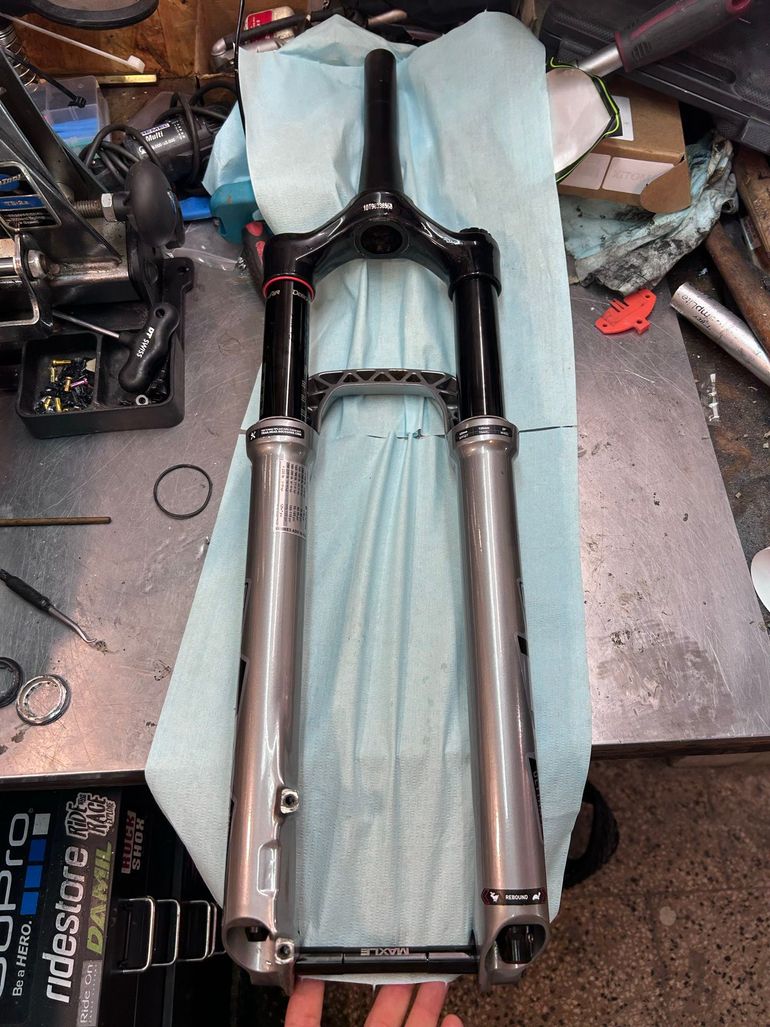 Used Rock Shox Pike Ultimate 2024 bike — image 3 of 9