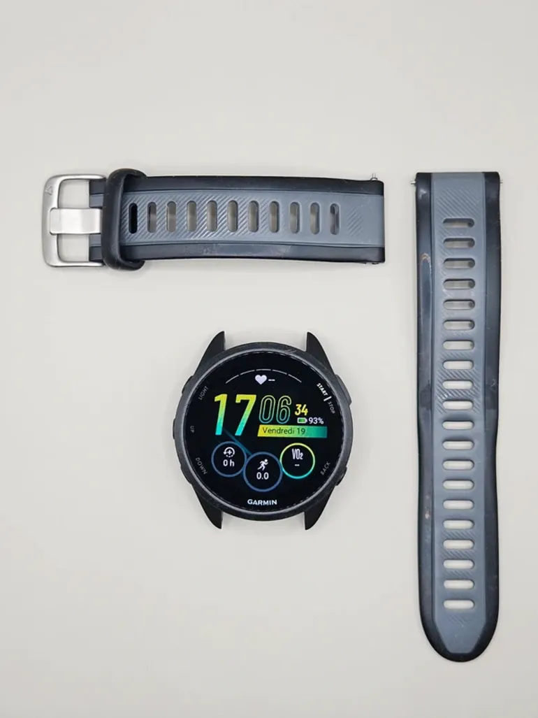 Used Garmin Forerunner 165 Music bike — image 2 of 15