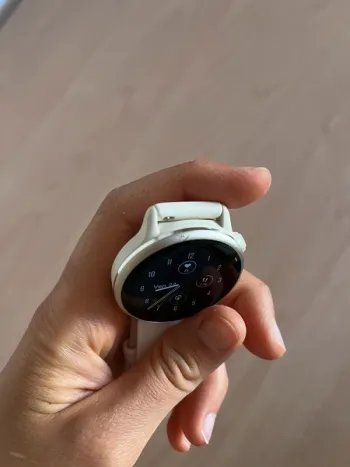 Used Garmin VivoActive 6 bike — image 3 of 9