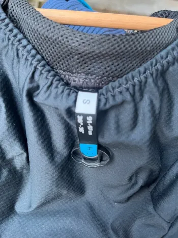 Used Salomon ADV SKIN 12 L bike — image 3 of 4