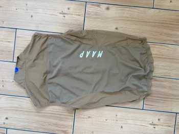Used MAAP Gilet Velo Kaki Sans Manches Taille XS bike — image 3 of 11