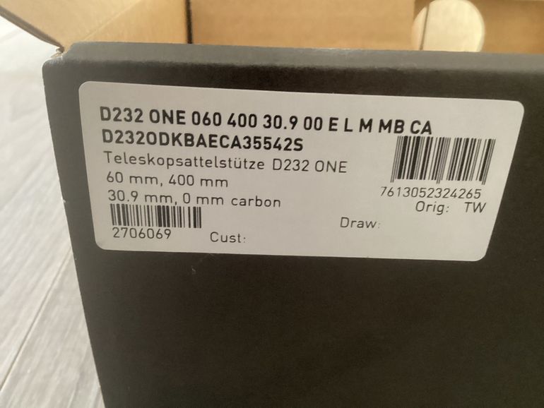 Gebrauchtes Dt Swiss D232 One Carbon 30, 9mm x 400mm Dropper Post NEW 2026 bike — Bild 6 von 7