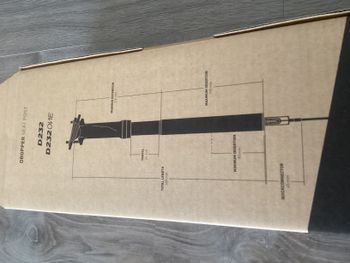 Gebrauchtes Dt Swiss D232 One Carbon 30, 9mm x 400mm Dropper Post NEW 2026 bike — Bild 7 von 7