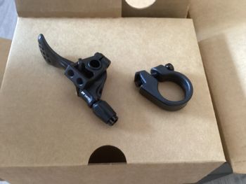 Gebrauchtes Dt Swiss D232 One Carbon 30, 9mm x 400mm Dropper Post NEW 2026 bike — Bild 4 von 7