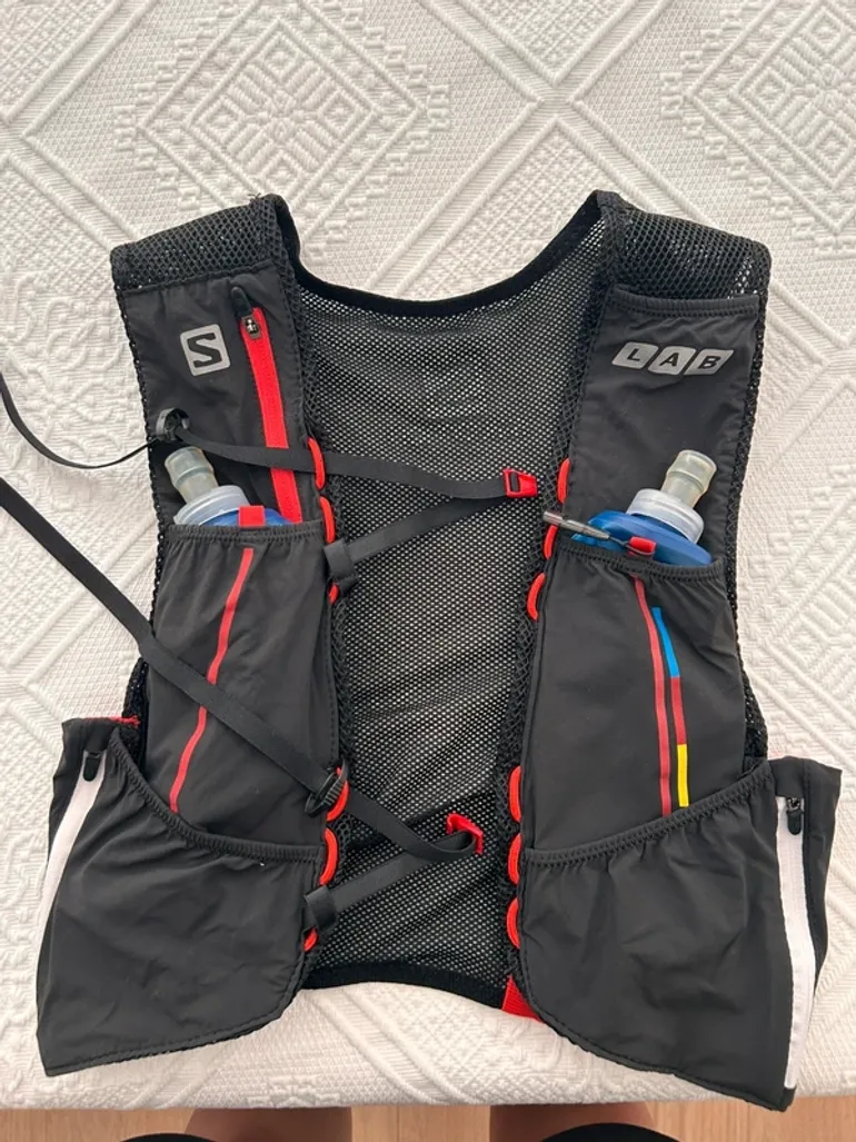 Použité Salomon hardloop hesje drink systeem bike — obrázek 1 z 5