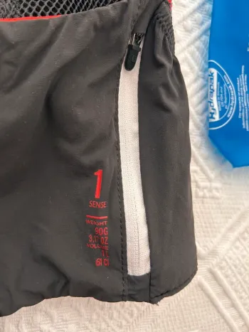 Použité Salomon hardloop hesje drink systeem bike — obrázek 4 z 5