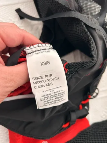 Použité Salomon hardloop hesje drink systeem bike — obrázek 5 z 5