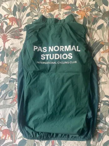 Käytetty Pas Normal Studios Gilet bike — kuva 5 / 5