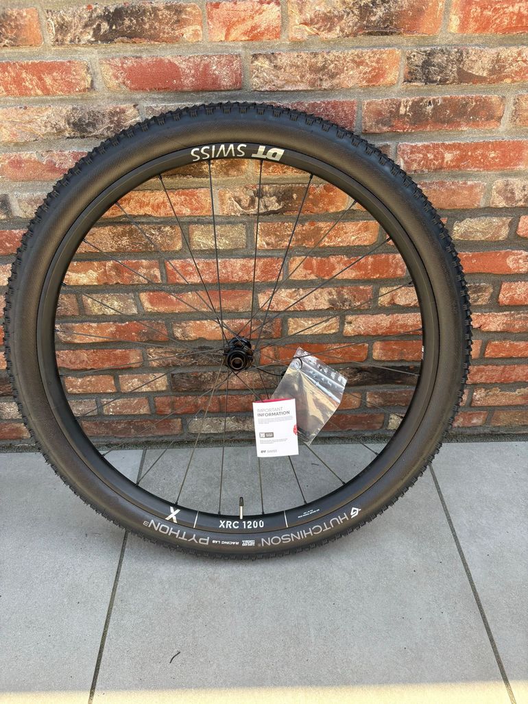 Used Dt Swiss XRC 1200 spline 30 2026 bike — image 3 of 6
