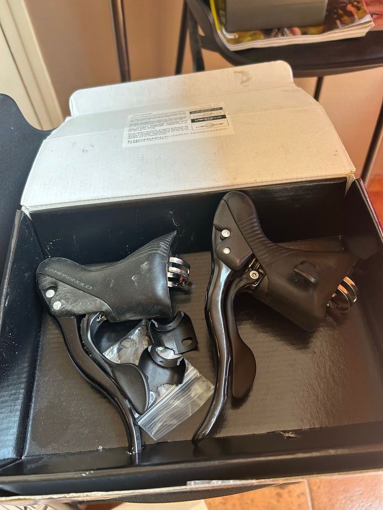 Used Campagnolo Veloce 10-speed Shifters 2017 bike — image 4 of 4