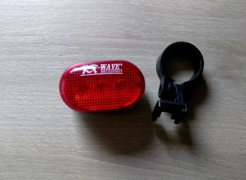 Used MWave Luz Trasera bike — image 3 of 7