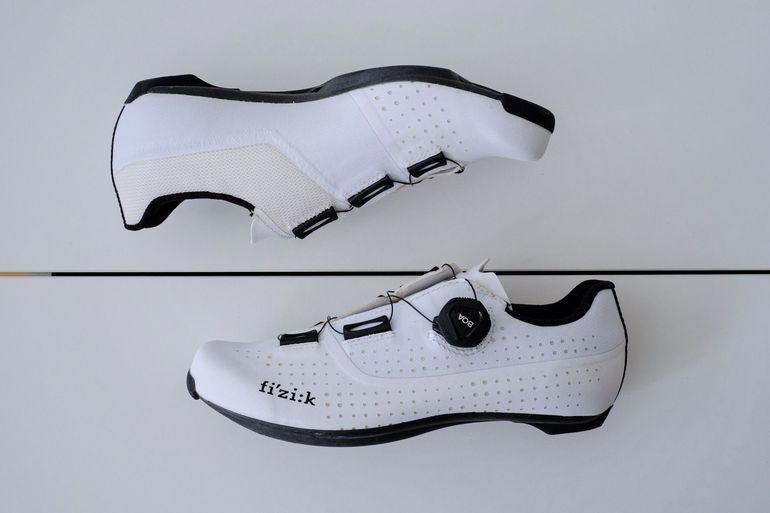 Used Fizik Tempo Overcurve R4 Wide 2025 bike — image 1 of 4