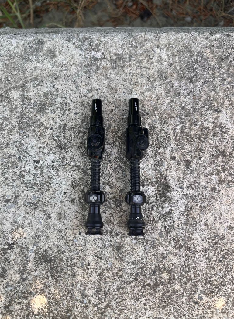 Used MUC-OFF Big Bore Medium bike — image 1 of 5