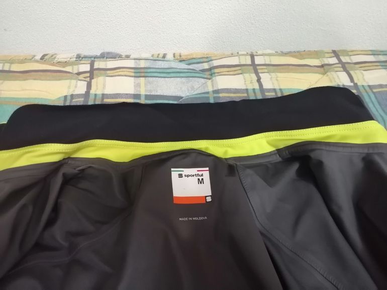 Used Sportful Fiandre Pro Jacket bike — image 11 of 11