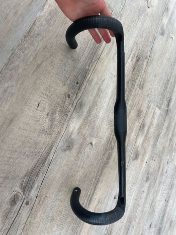 Used Specialized Roval Rapide Handlebar 420mm 2025 bike — image 9 of 10