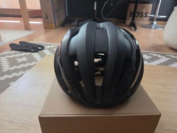 Käytetty Giro Helmet 2023 bike — kuva 2 / 3