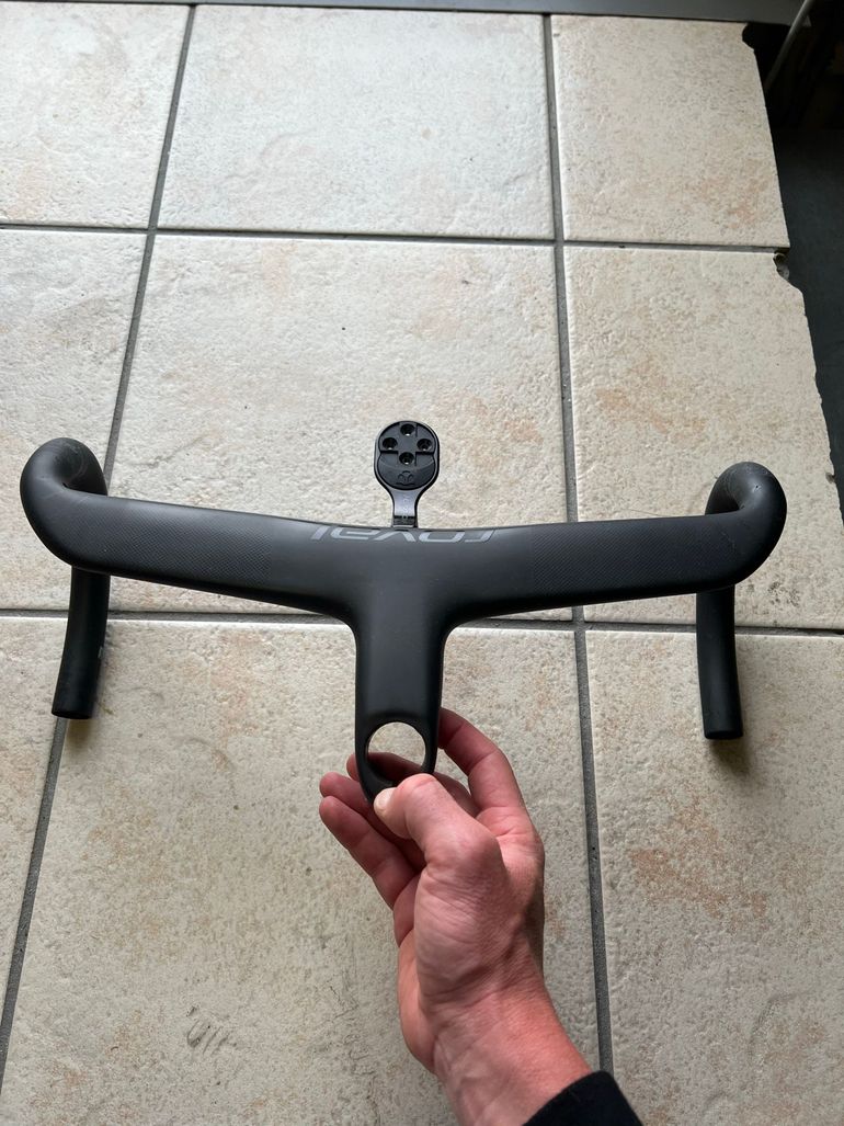 Used Roval Rapide Cockpit 2026 bike — image 1 of 6