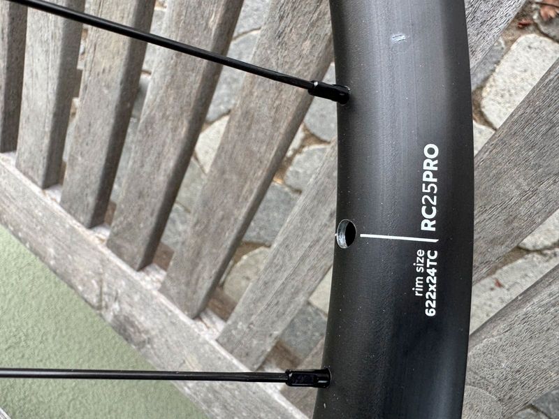 Used Orbea Oquo Road Control RC25PRO 2026 bike — image 3 of 3