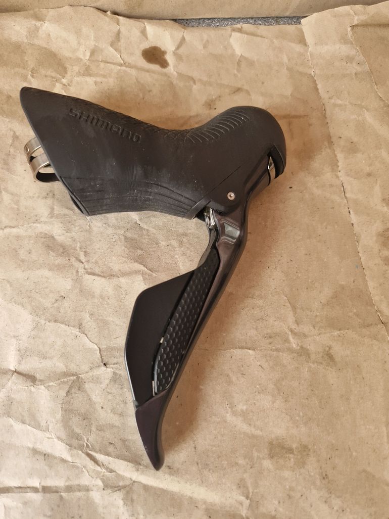 Used Shimano Ultegra ST8070R DI2 11s disc 2024 bike — image 4 of 8