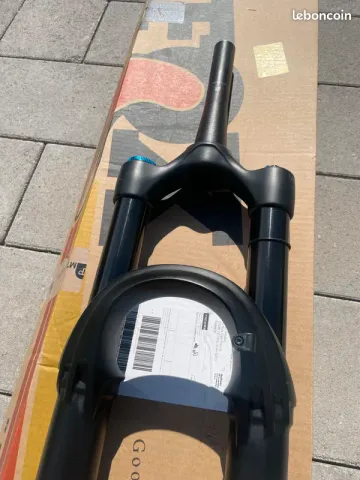 Tweedehands Fox 38 Grip 2 2024 bike — afbeelding 7 van 7