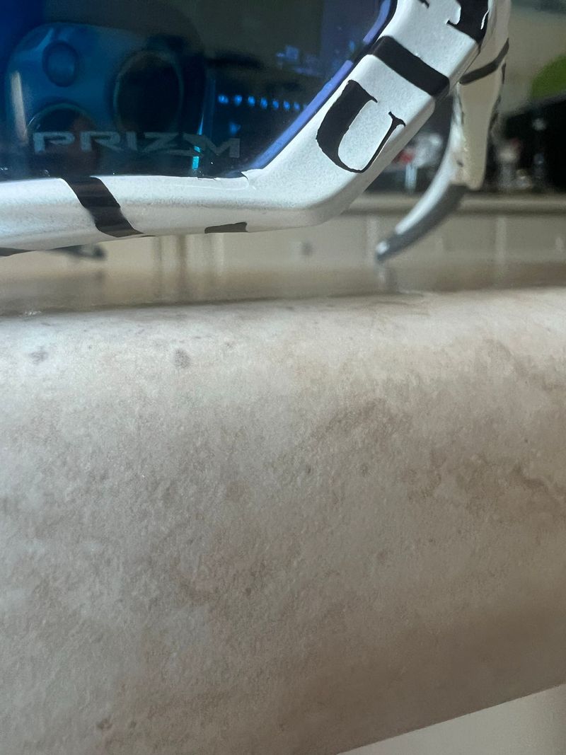 Used Oakley flight jacket bike — image 6 of 8