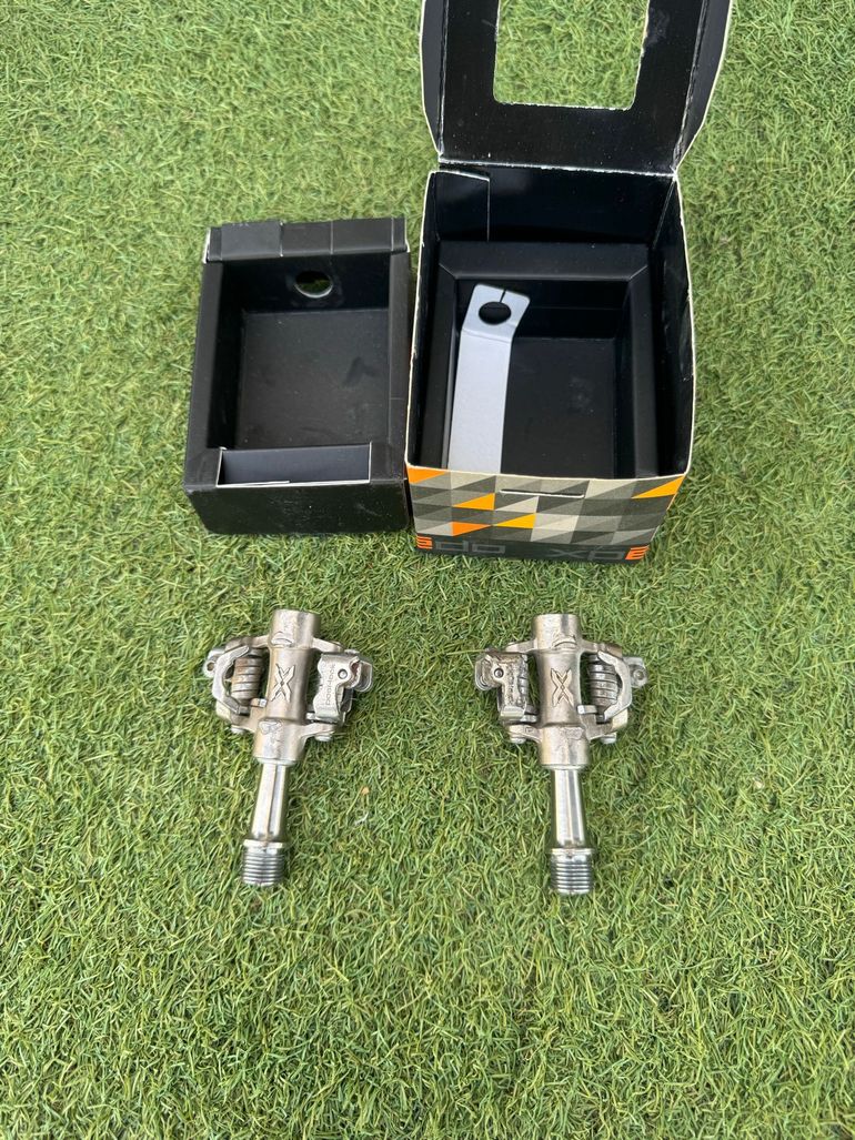 Used Xpedo Titanio Pedals 2025 bike — image 2 of 4