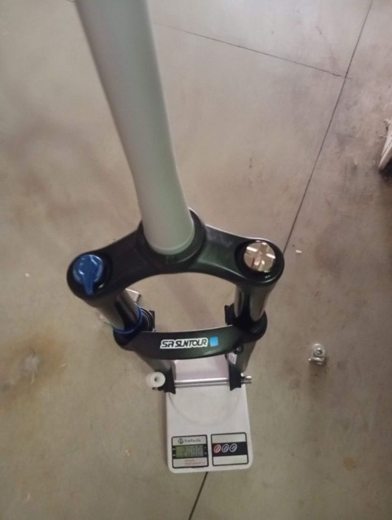 Used Sr Suntour Zeron Fork 27.5 Boost 15x110mm 130mm Travel 35mm Steli bike — image 8 of 12