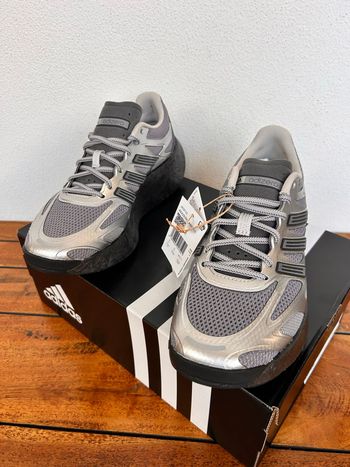 Käytetty Adidas Adizero Aruku 2026 bike — kuva 7 / 9