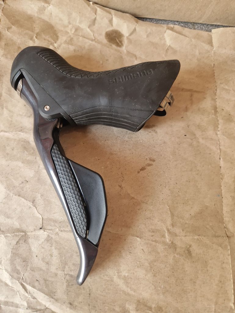 Used Shimano Ultegra ST8070L DI2 11s dics venstregreb 2024 bike — image 4 of 9