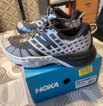 Used Hoka SPEEDGOAT 2 bike — image 2 of 15
