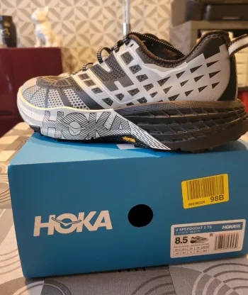 Used Hoka SPEEDGOAT 2 bike — image 11 of 15