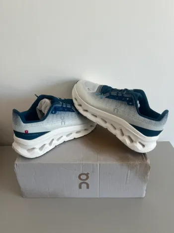 Used On Running Cloud bike — image 5 of 8