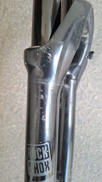 Použité RockShox Lyric RC3T 2019 bike — obrázek 6 z 6