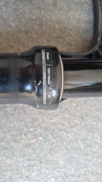 Použité RockShox Lyric RC3T 2019 bike — obrázek 3 z 6