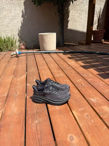 Used Hoka Clifton 9 bike — image 3 of 6