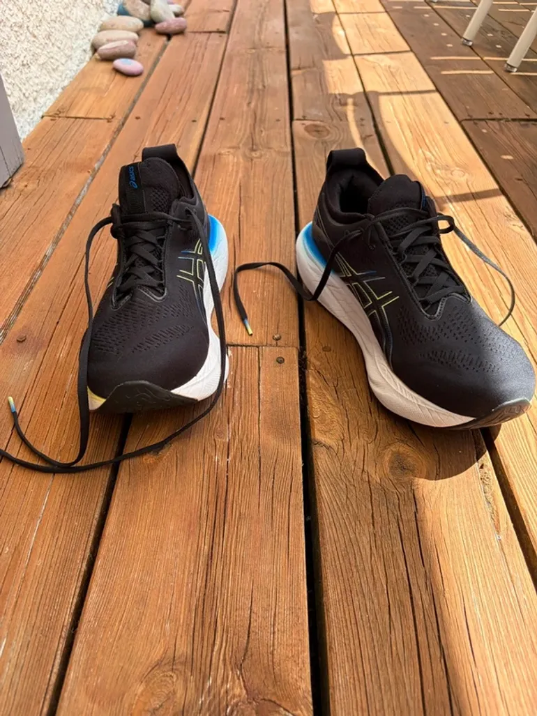 Used Asics gel nimbus 25 bike — image 1 of 3
