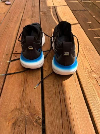 Used Asics gel nimbus 25 bike — image 3 of 3