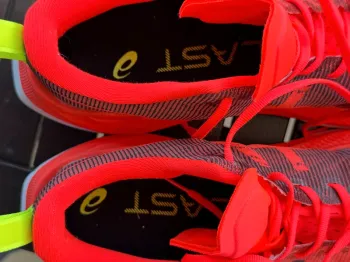 Used Asics SuperBlast bike — image 6 of 8