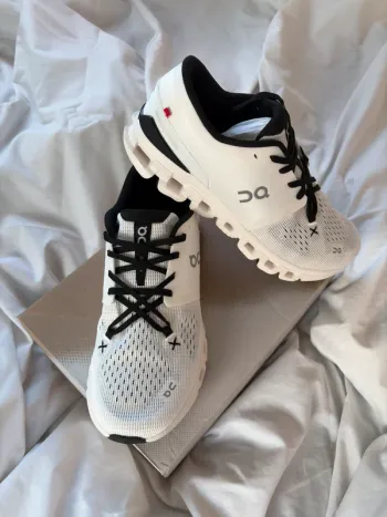 Used On Running Cloud X4 bike — image 2 of 10