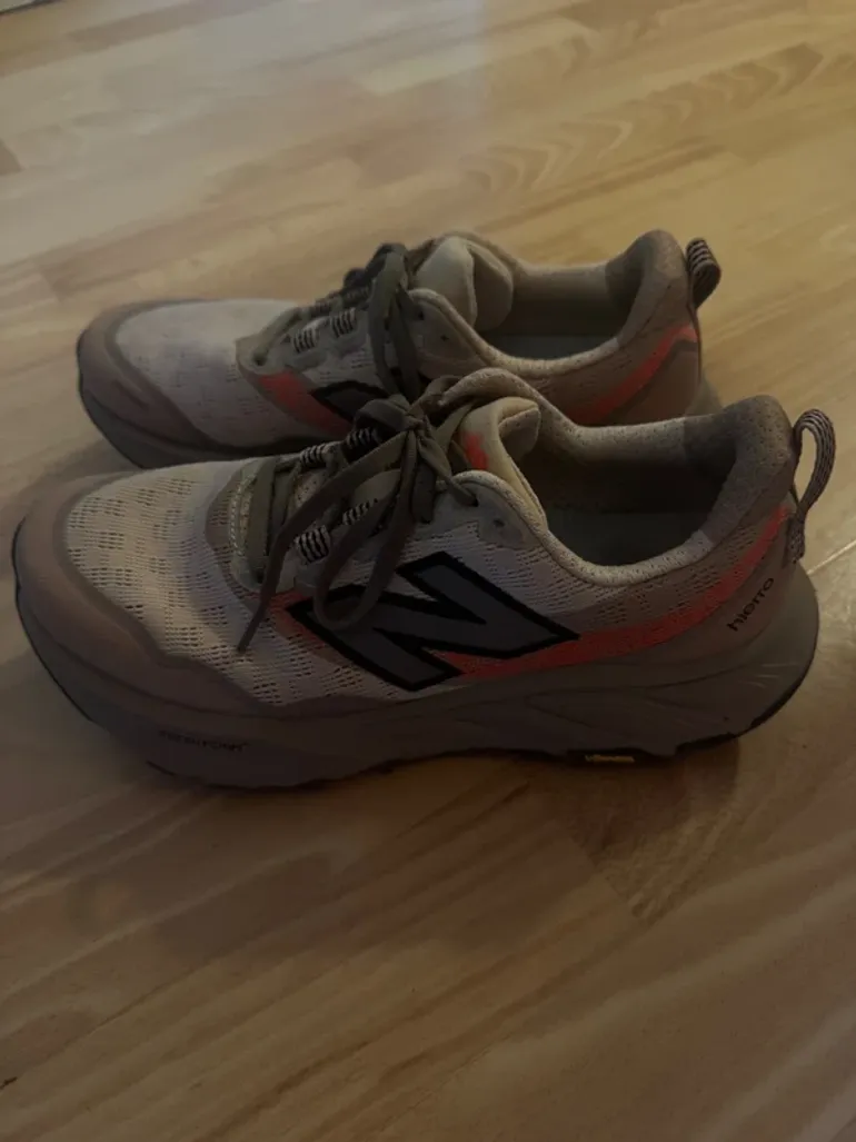Used New Balance Fresh Foam x Hierro v9 bike — image 1 of 3