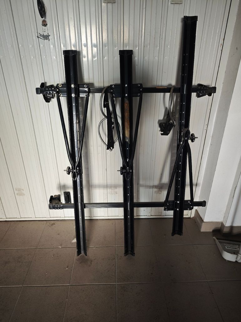 Used Altro Portabici n 3 bike — image 1 of 2