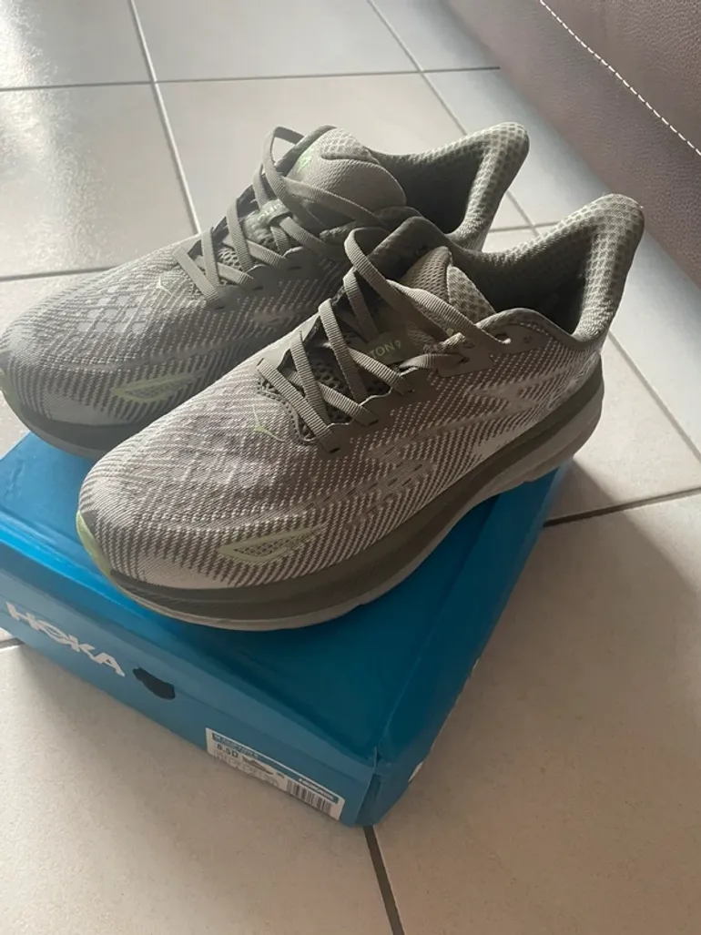 Used Hoka Clifton bike — image 4 of 6