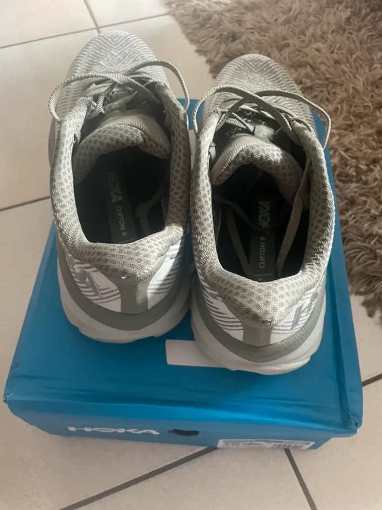 Used Hoka Clifton bike — image 5 of 6