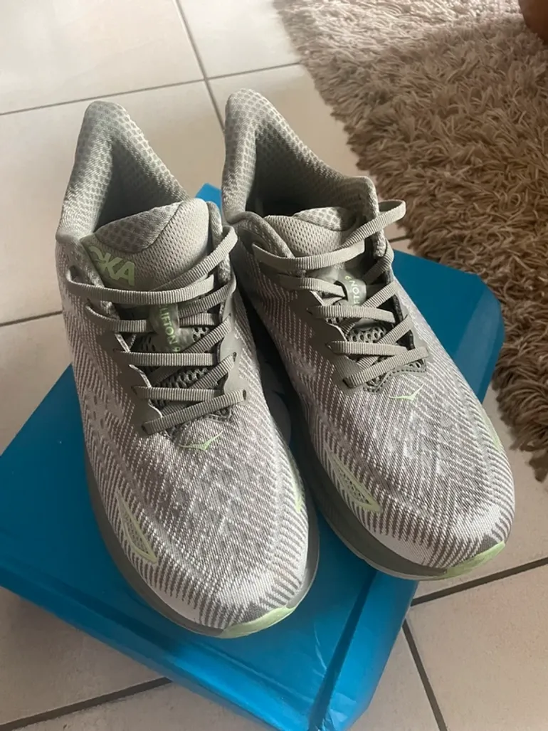 Used Hoka Clifton bike — image 3 of 6