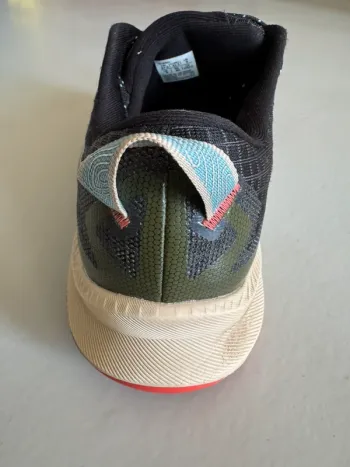 Used Asics Trabuco Max 3 bike — image 3 of 3