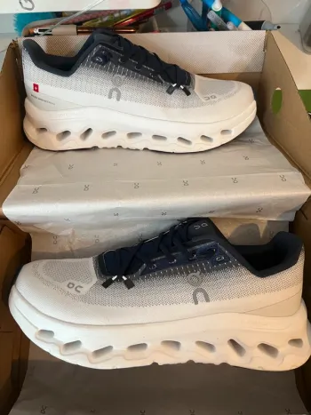 Used On Running Cloud bike — image 11 of 12